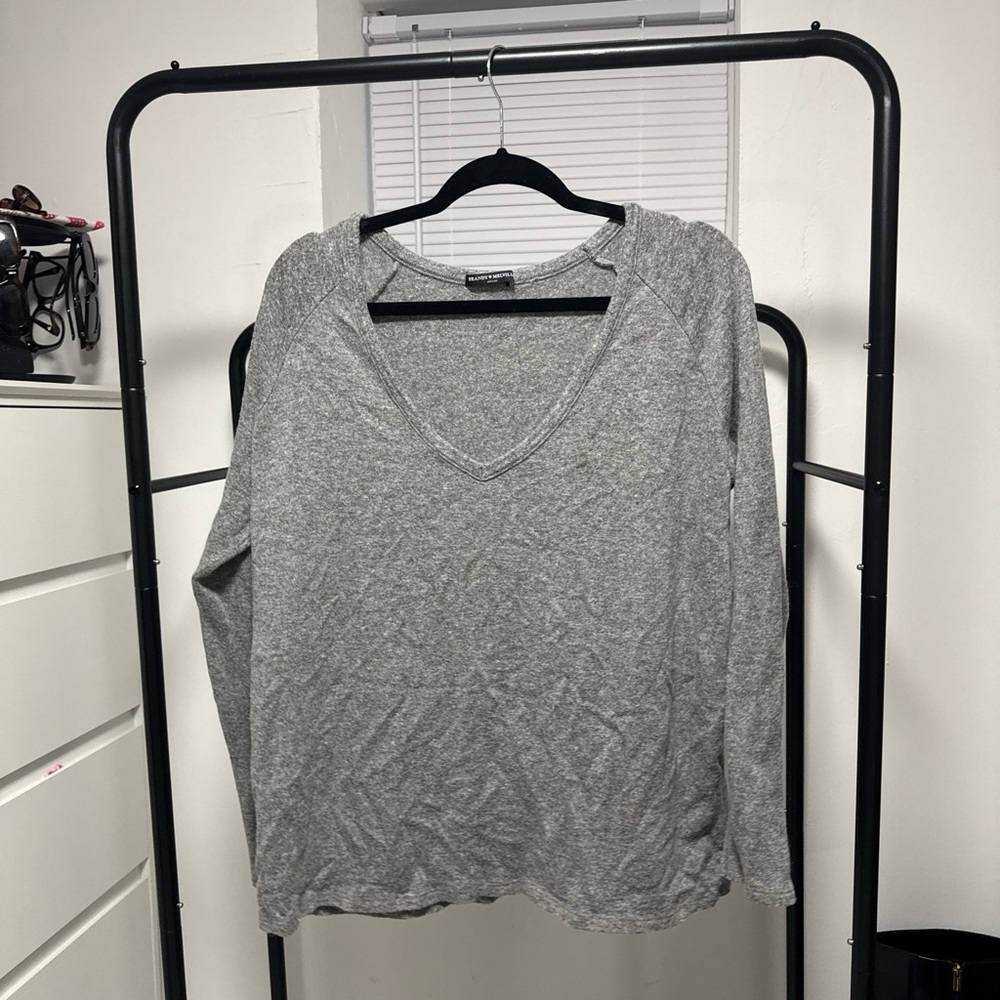 Brandy Melville Grey V Neck Long Sleeve Sweater